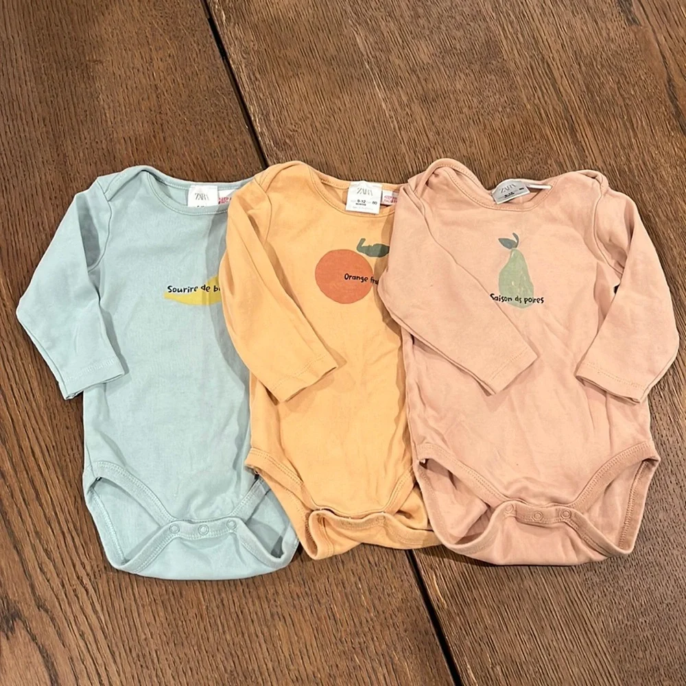 Zara (VGUC) | fruit long sleeve bodysuits